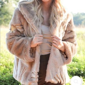 Judith March Champagne Starlet Faux Fur Coat NWOT